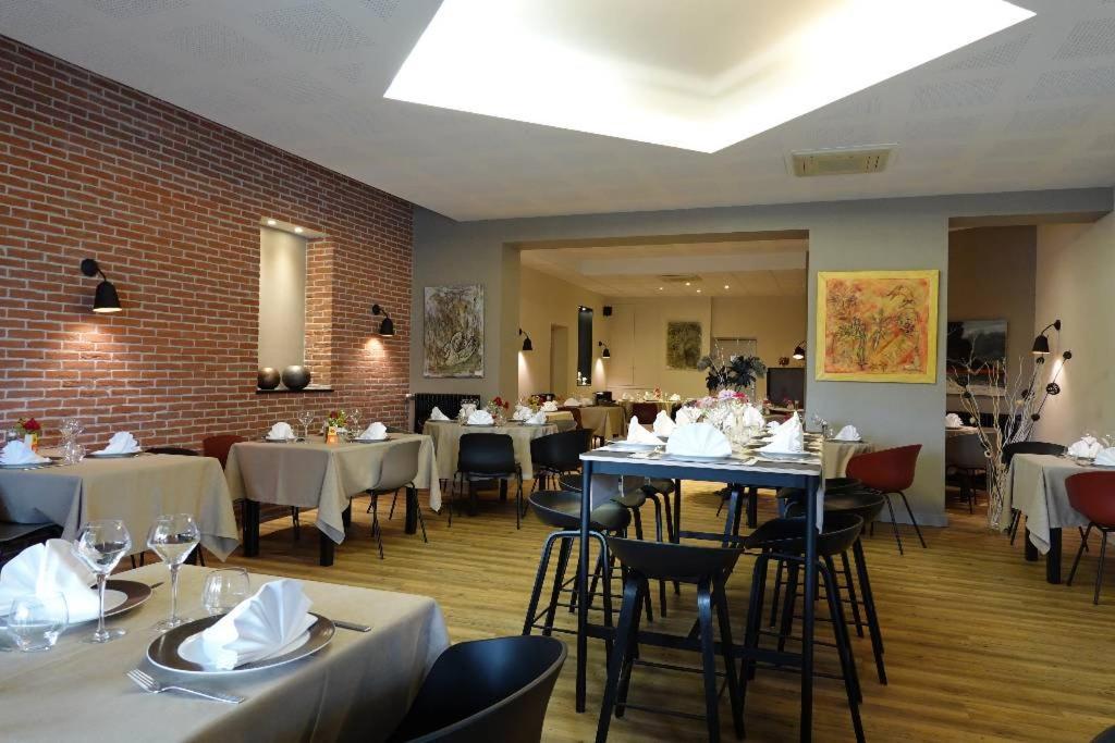 Restaurant De La Poste 3* Saint-Just-en-Chevalet